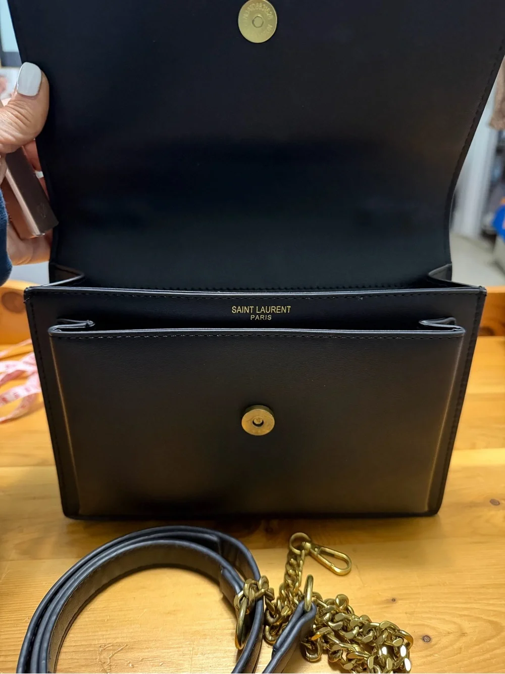 Fashion Inspired Black Leather Top-Handle Crossbody Bag - Picture 2 of 9